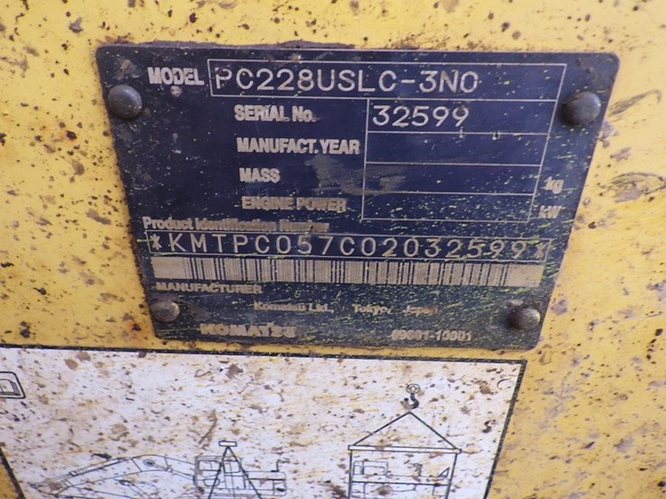 komatsu-pc228us-lc-3-image-43