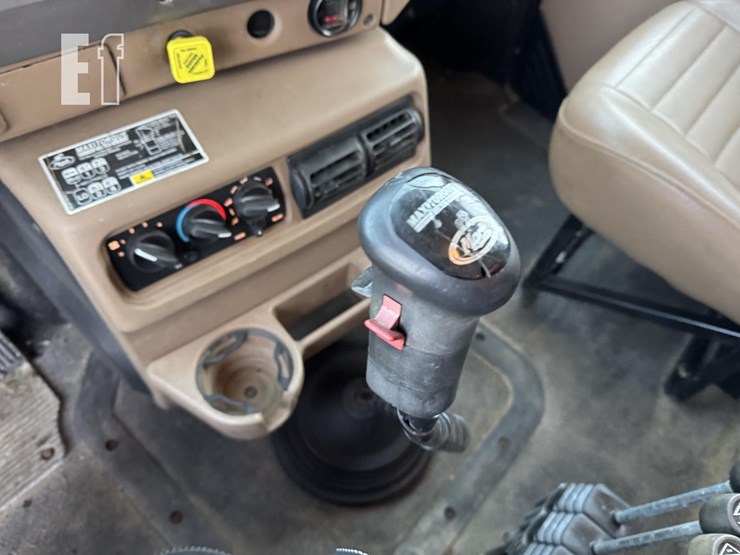 2004-mack-granite-cv713-image-34