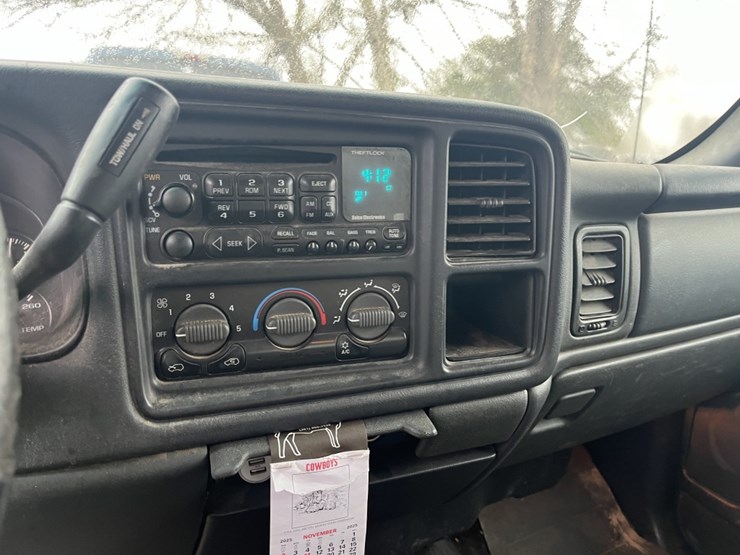 2002-chevrolet-2500-image-10