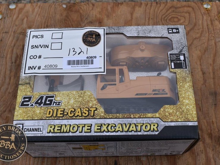 die-cast-remote-controlled-excavator,-2.4-ghz,-8-channels,-dream-bridge-image-1