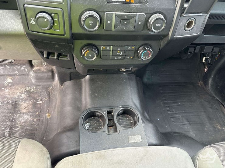 2019-ford-f-150-4x4-ext.-cab-pickup-truck-image-25