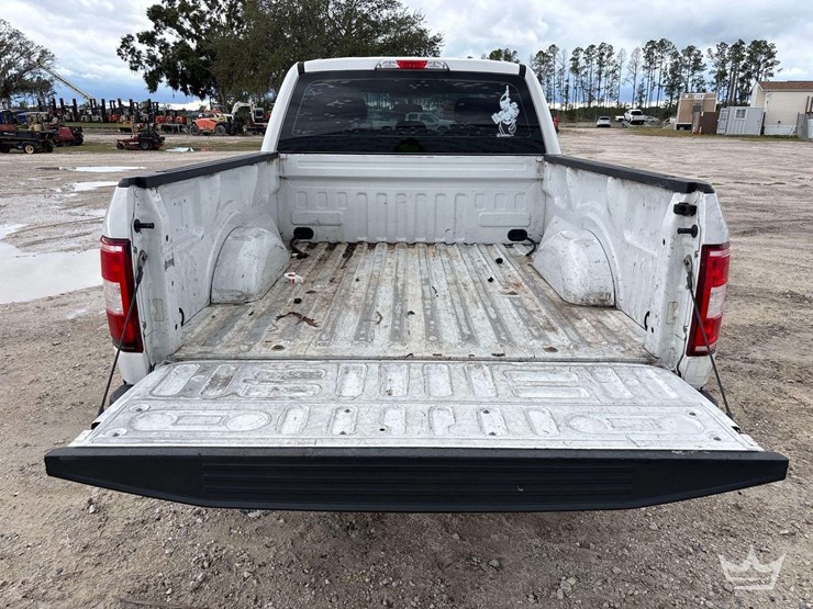 2019-ford-f-150-4x4-ext.-cab-pickup-truck-image-9