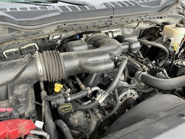 2017-ford-f550-image-14