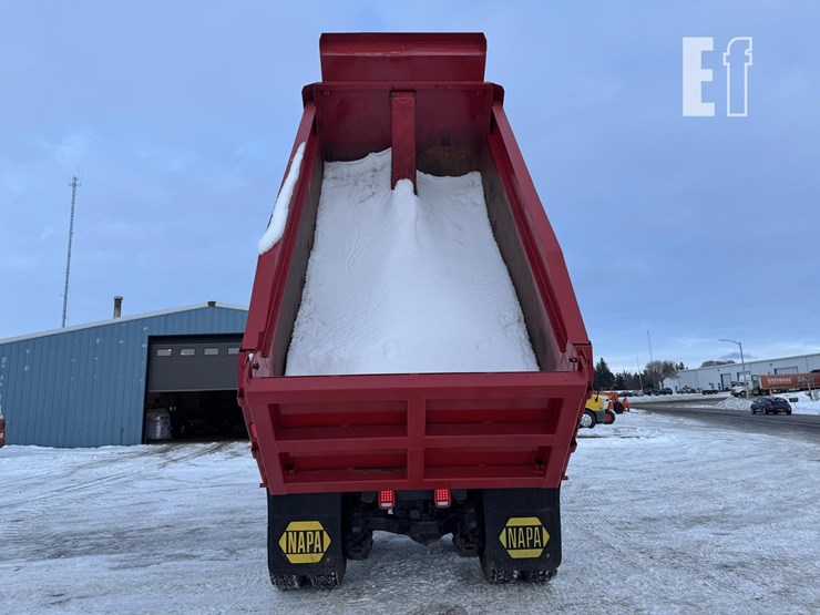 2004-mack-granite-cv713-image-82