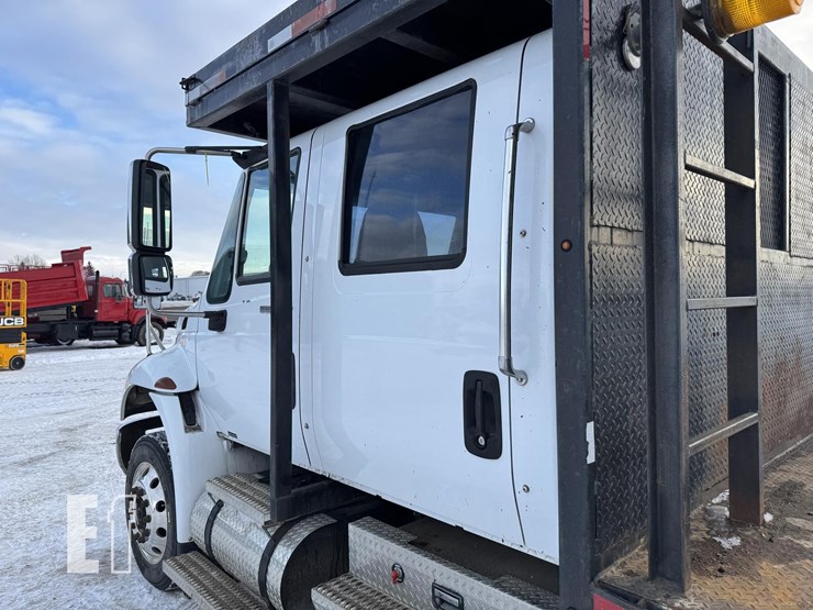 international-durastar-4400-image-17