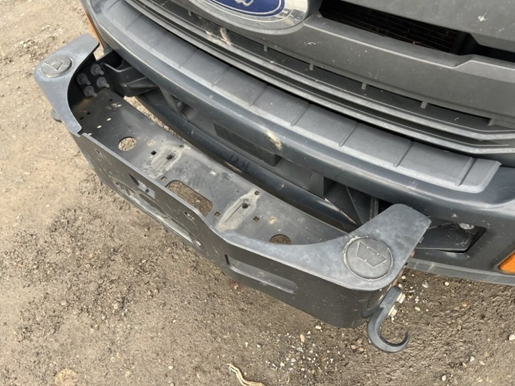 2017-ford-f550-image-11