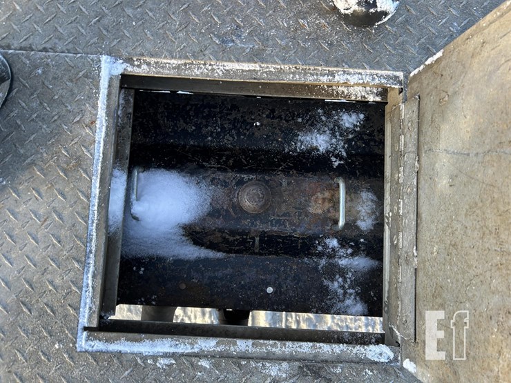 ford-f350-xlt-image-36