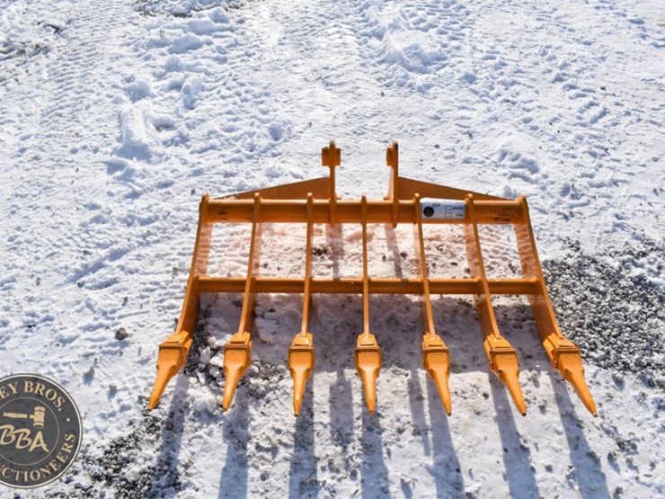 caterpillar-305-image-3