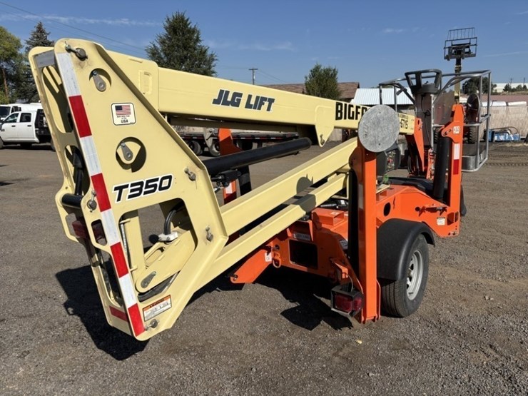 2023-jlg-t350-image-7