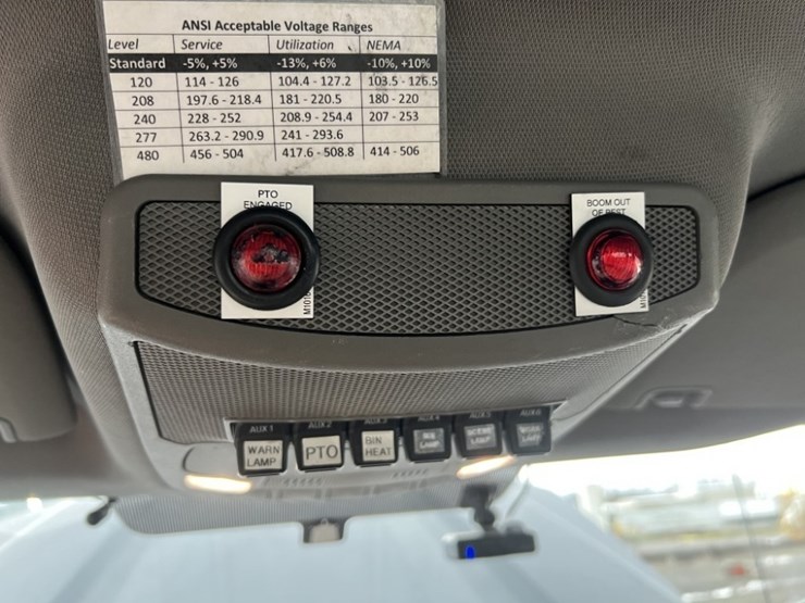 2017-ford-f550-image-35