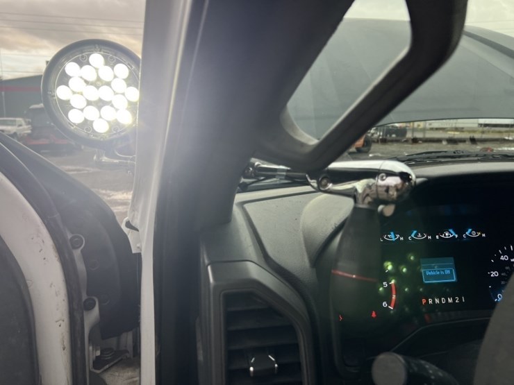 2017-ford-f550-image-30