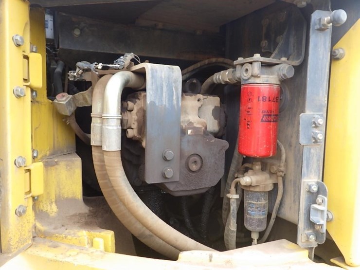 komatsu-pc228us-lc-3-image-17