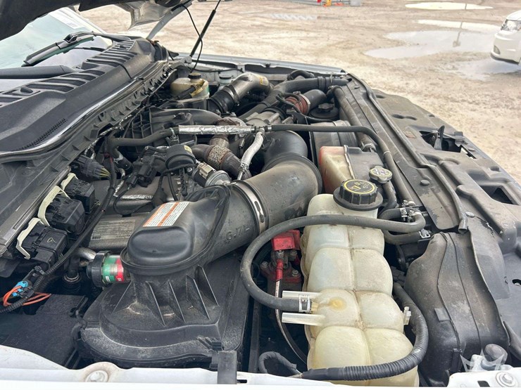 2017-ford-f-550-service-truck-image-9