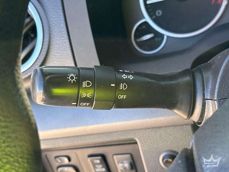 2017-toyota-tundra-sr5-ext.-cab-pickup-truck-image-14