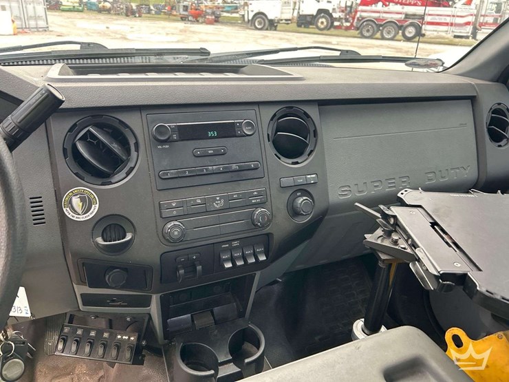 2016-ford-f-550-venturo-ht40kxx-3-ton-crane-mechanics-truck-image-15