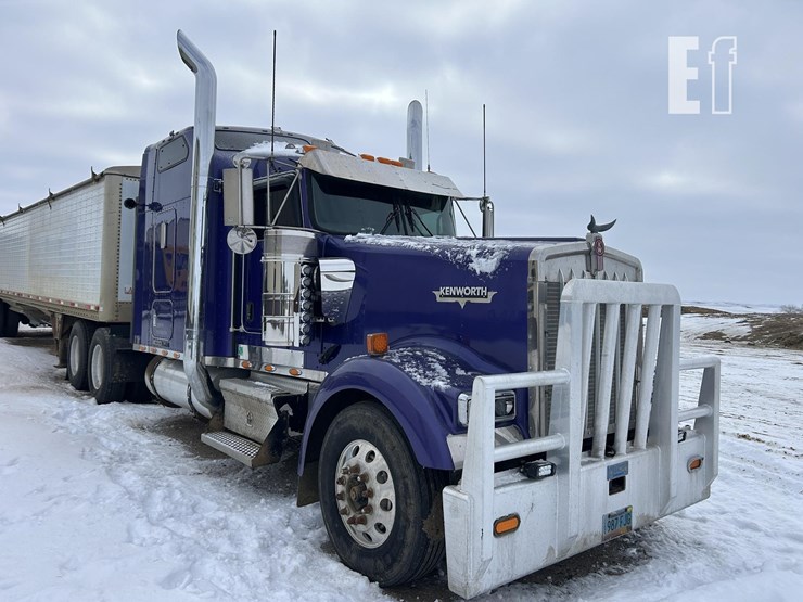 kenworth-w900-image-3