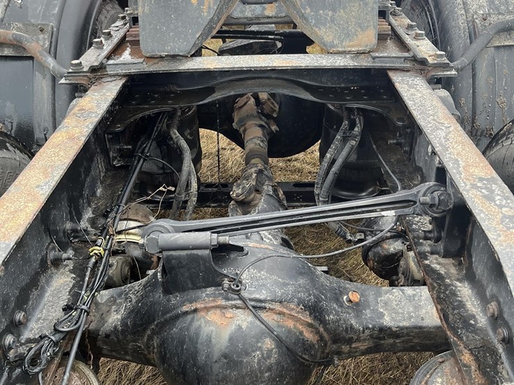 2006-mack-vision-cxn613-image-5