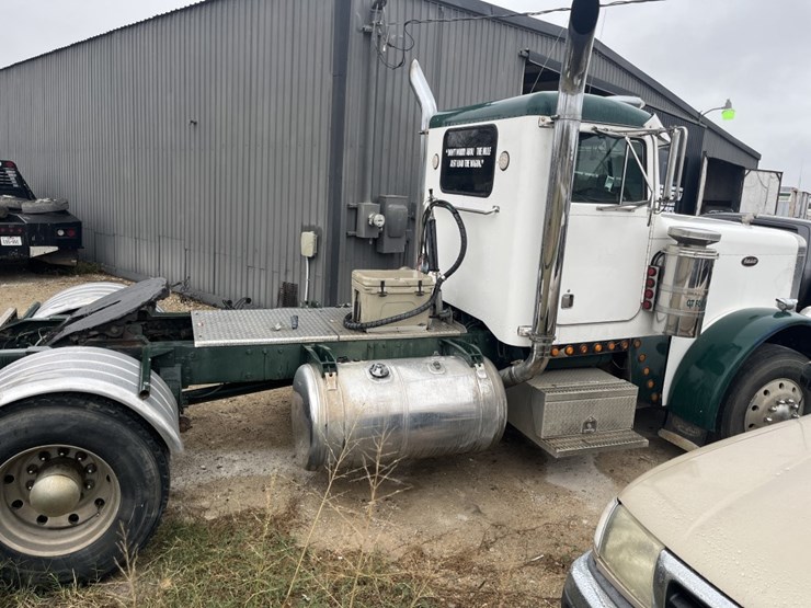 1988-peterbilt-379-image-5