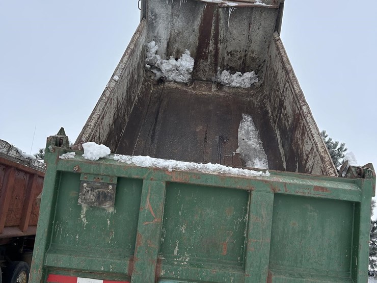 1997-ford-lt8000-image-58