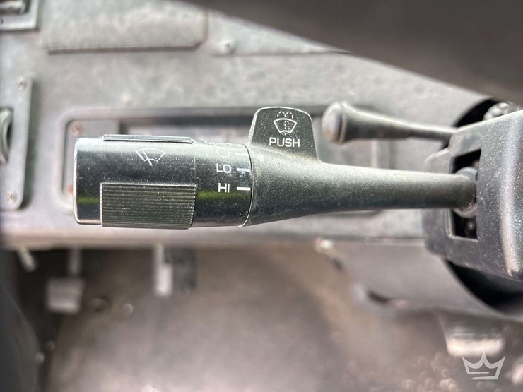 2001-workhorse-custom-chassis-p42-delivery-truck-image-14