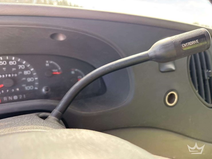 2002-ford-e-450-enclosed-service-van-image-14