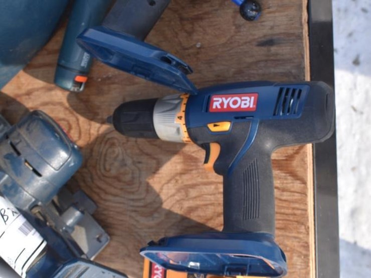 ryobi-battery-circular-saw-image-7