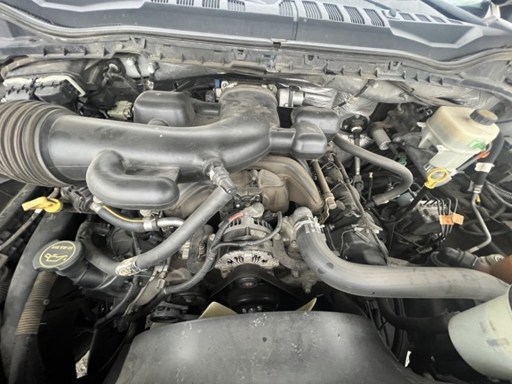 2017-ford-f550-image-14