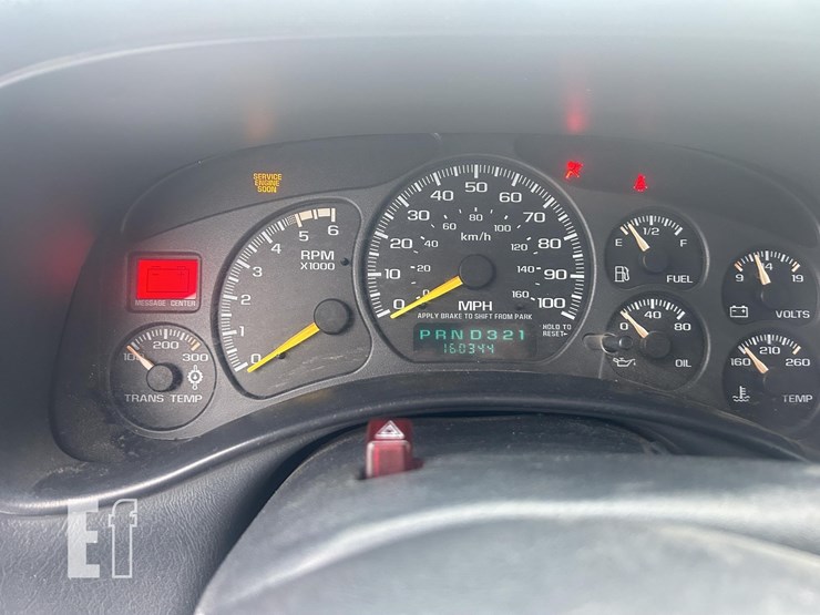 2001-chevrolet-silverado-2500hd-image-2