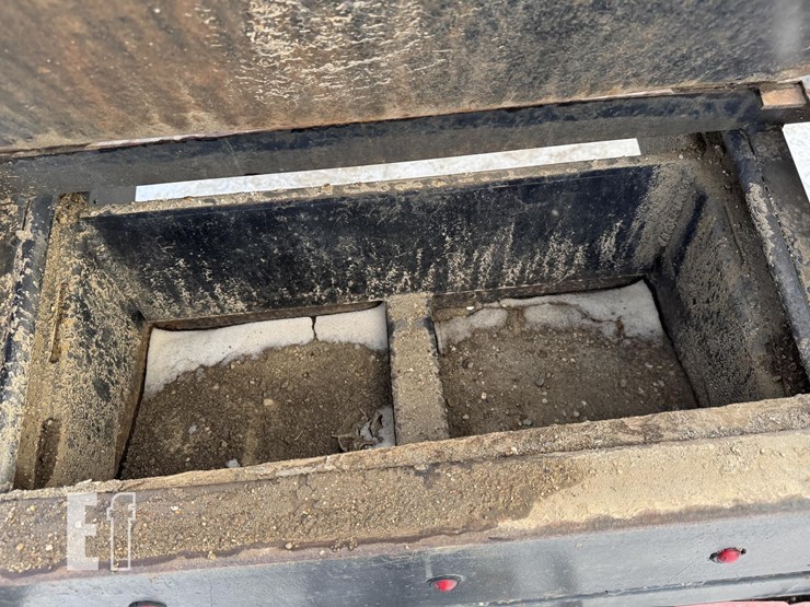 international-durastar-4400-image-68