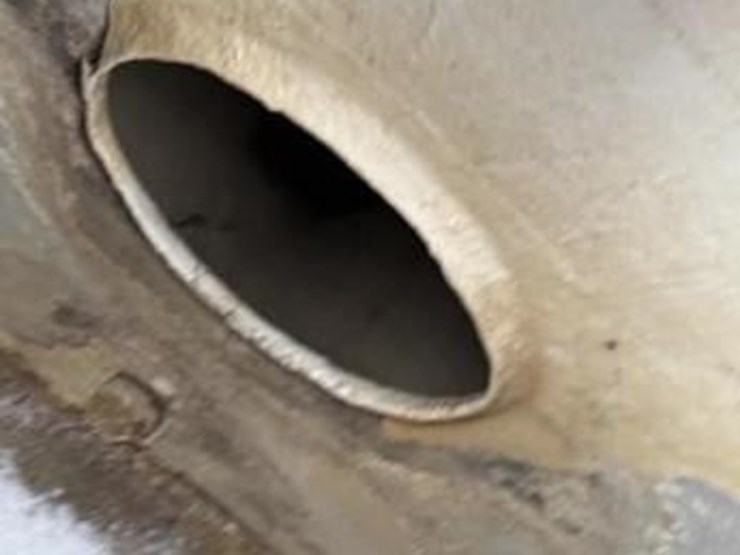 1985-freightliner-fld120-image-22