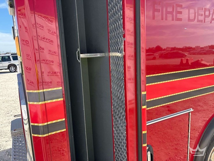 2016-ram-4500-chassis-ambulance-image-26