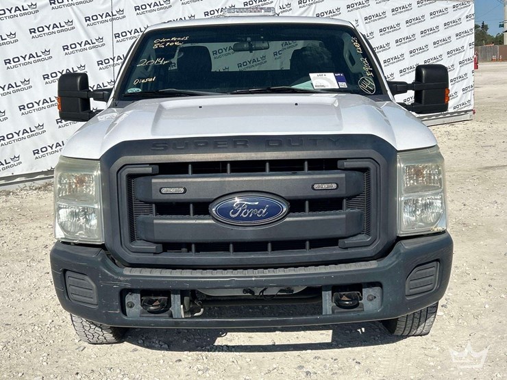 2014-ford-f-250-ext.-cab-service-truck-image-33