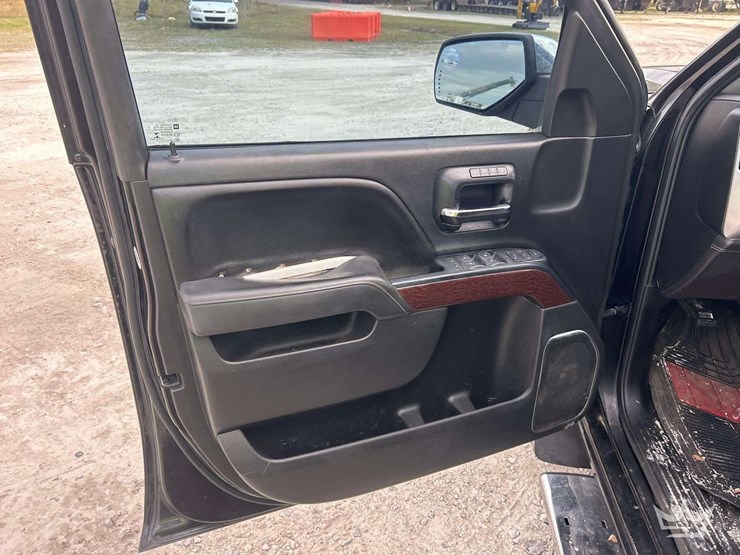 2014-gmc-sierra-slt-crew-cab-pickup-truck-image-14