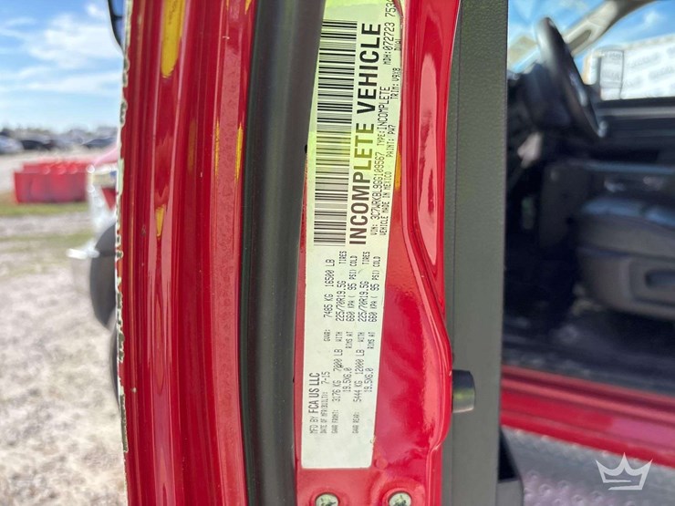 2016-ram-4500-chassis-ambulance-image-5