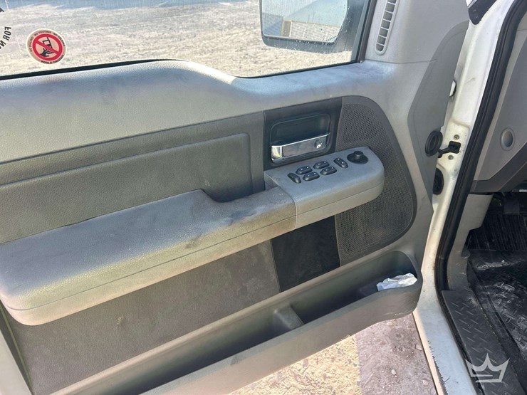 2007-ford-f-150-4x4-ext.-cab-pickup-truck-image-10