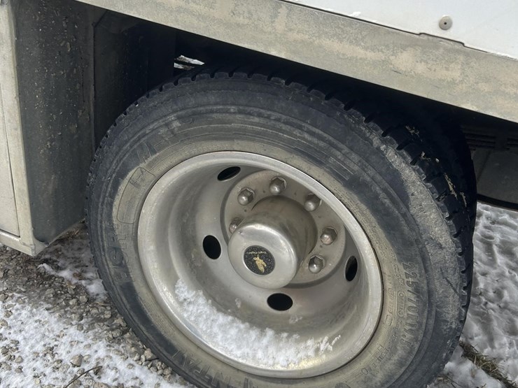 2002-ford-f450-image-10