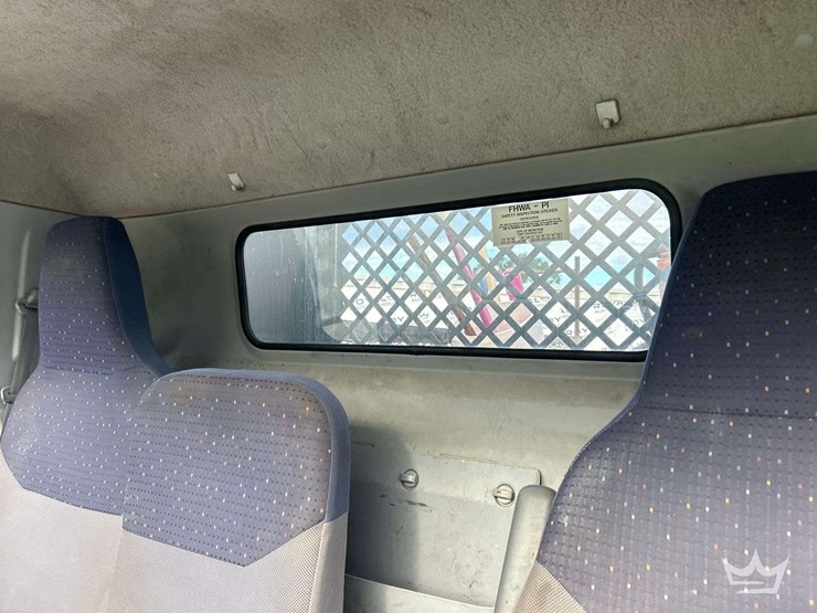 2005-mitsubishi-fuso-fe84d-auto-crane-3203-prx-3,200-lb-crane-utility-truck-image-30