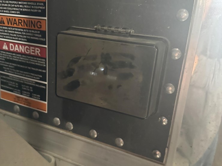 2024-timpte-grain-trailer-image-6