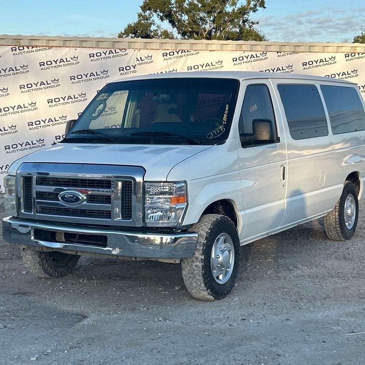 2013 Ford E-150 Passenger Van