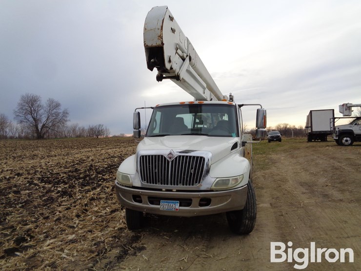 international-durastar-4400-image-2