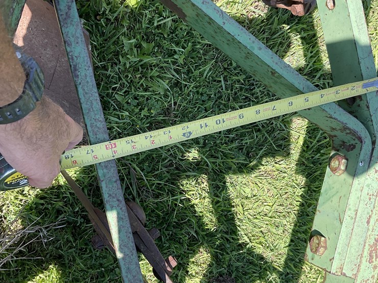 john-deere-7-image-15