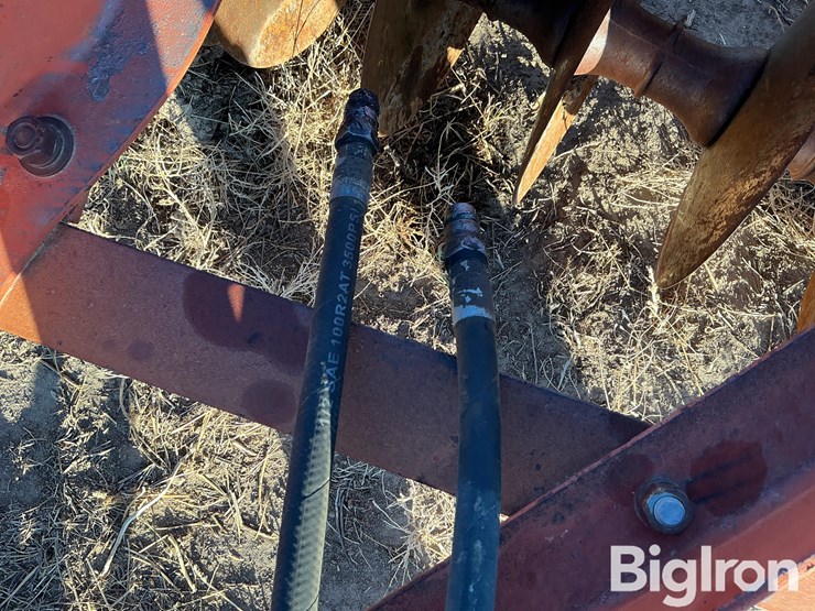 international-370-image-13