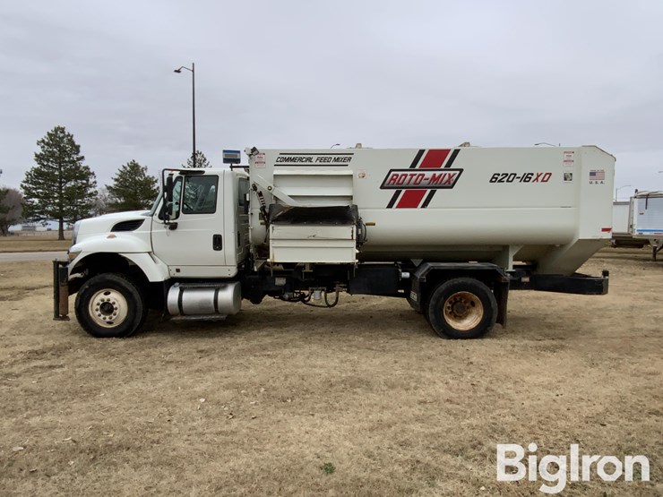 international-7400-image-8