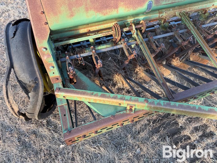 john-deere-8300-image-12