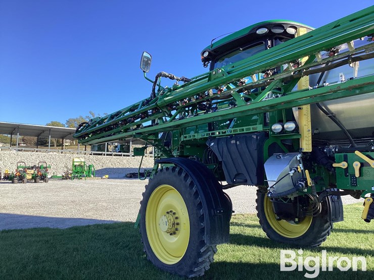 john-deere-r4038-image-13