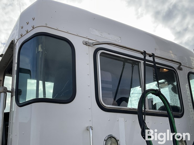 kenworth-t800-image-10