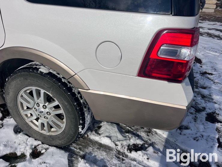 ford-expedition-xlt-image-10