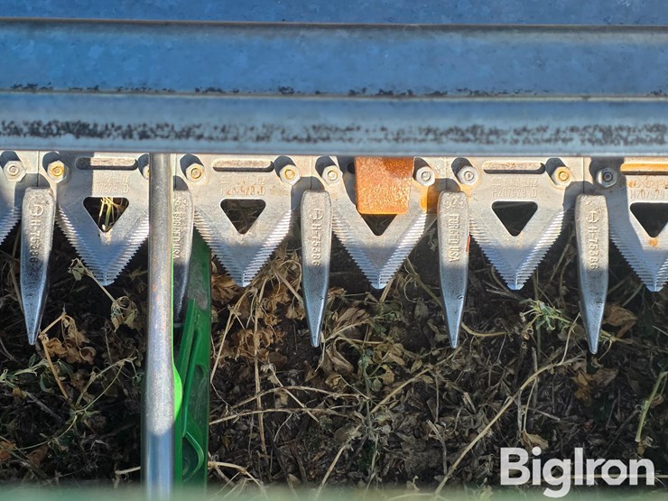 john-deere-224-image-18