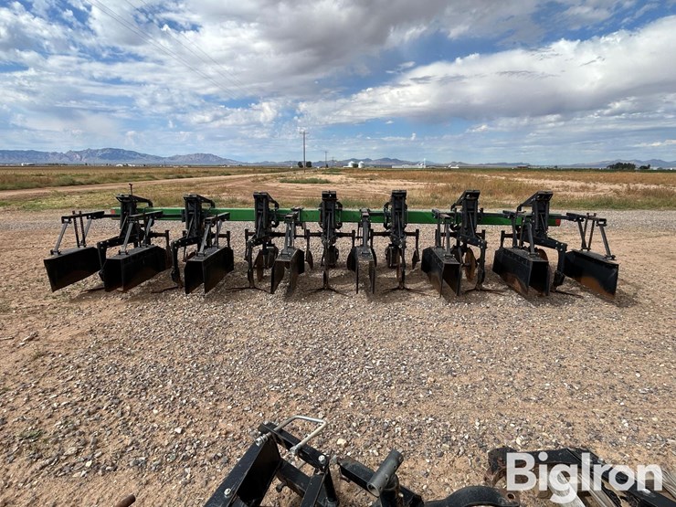 1997-b&h-mfg-9100-field-cultivator-image-6