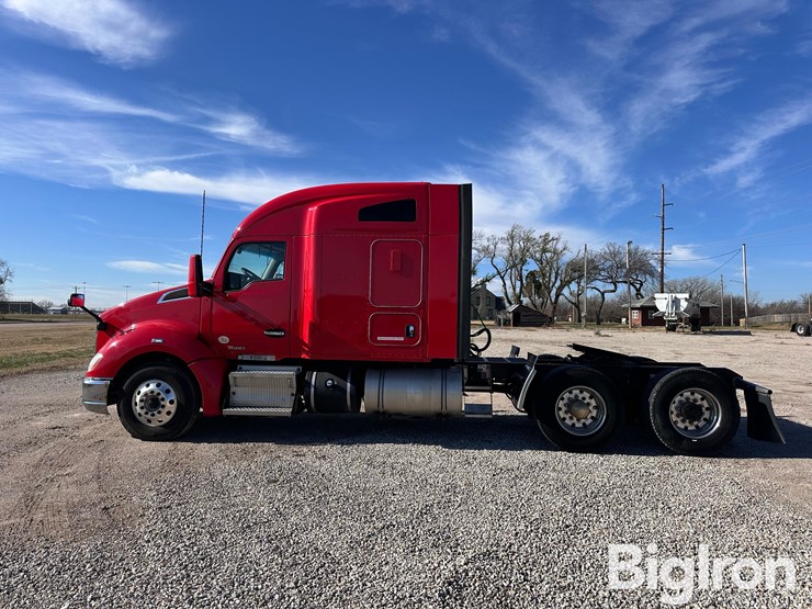 2020-kenworth-t680-image-8